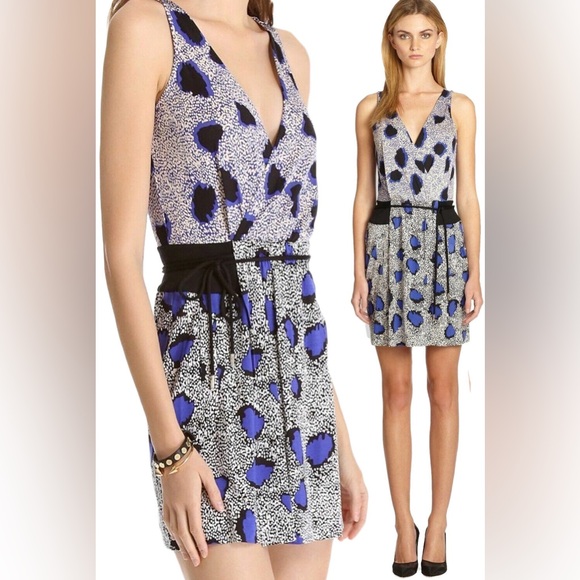 Diane Von Furstenberg Dresses & Skirts - Diane von Furstenberg DVF 100% Silk Oblixe Cheetah Print 8 faux wrap dress